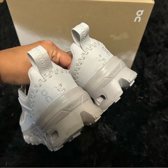 ON CLOUDAWAY gray hiking athletic training shoes sneakers women’s 9 new - Picture 4 of 8